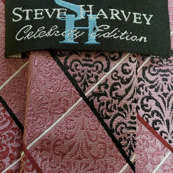 Steve Harvey Celebrity Edition Pink Paisley Stripe Neck Tie - Picture 2 of 3